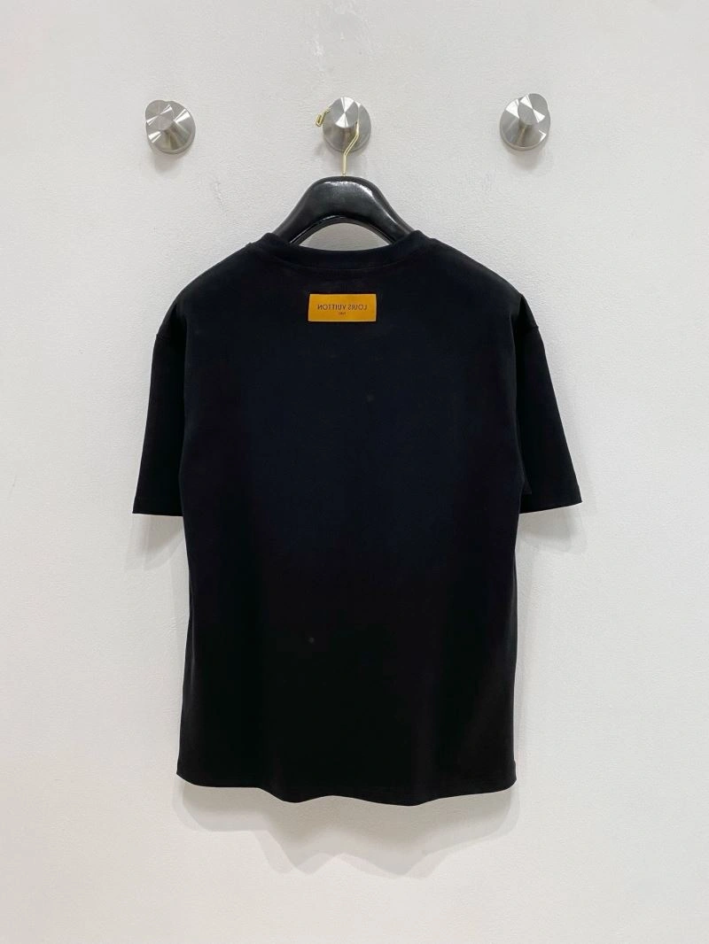 Louis Vuitton T-Shirts Sophisticated 135482