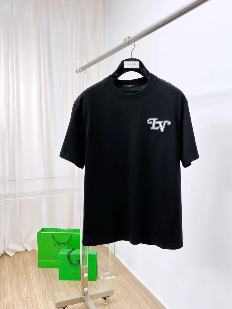 Louis Vuitton T-Shirts Bold 135478