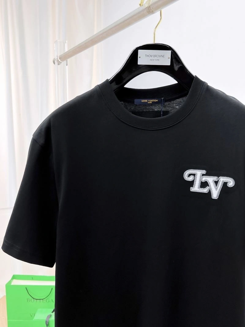 Louis Vuitton T-Shirts Bold 135478