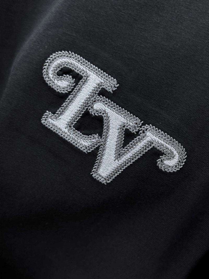 Louis Vuitton T-Shirts Bold 135478