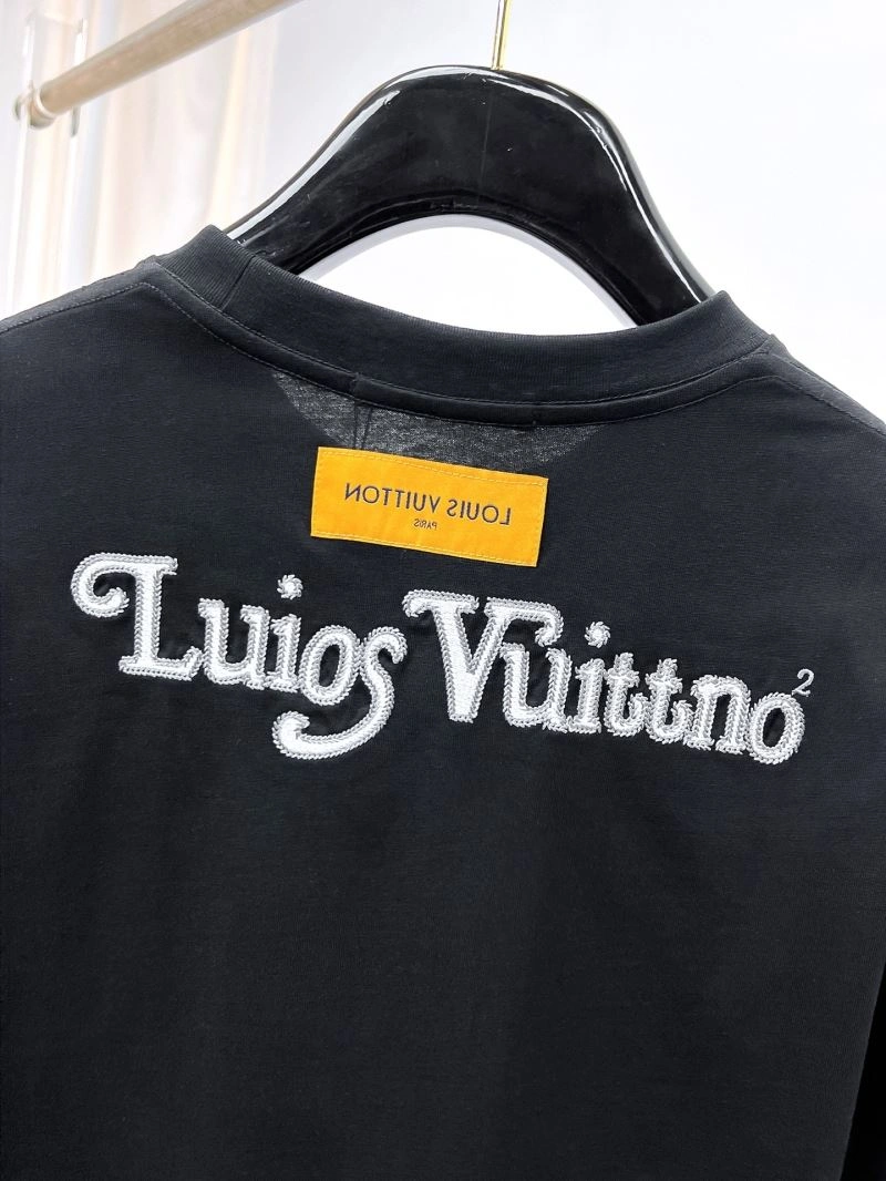 Louis Vuitton T-Shirts Bold 135478