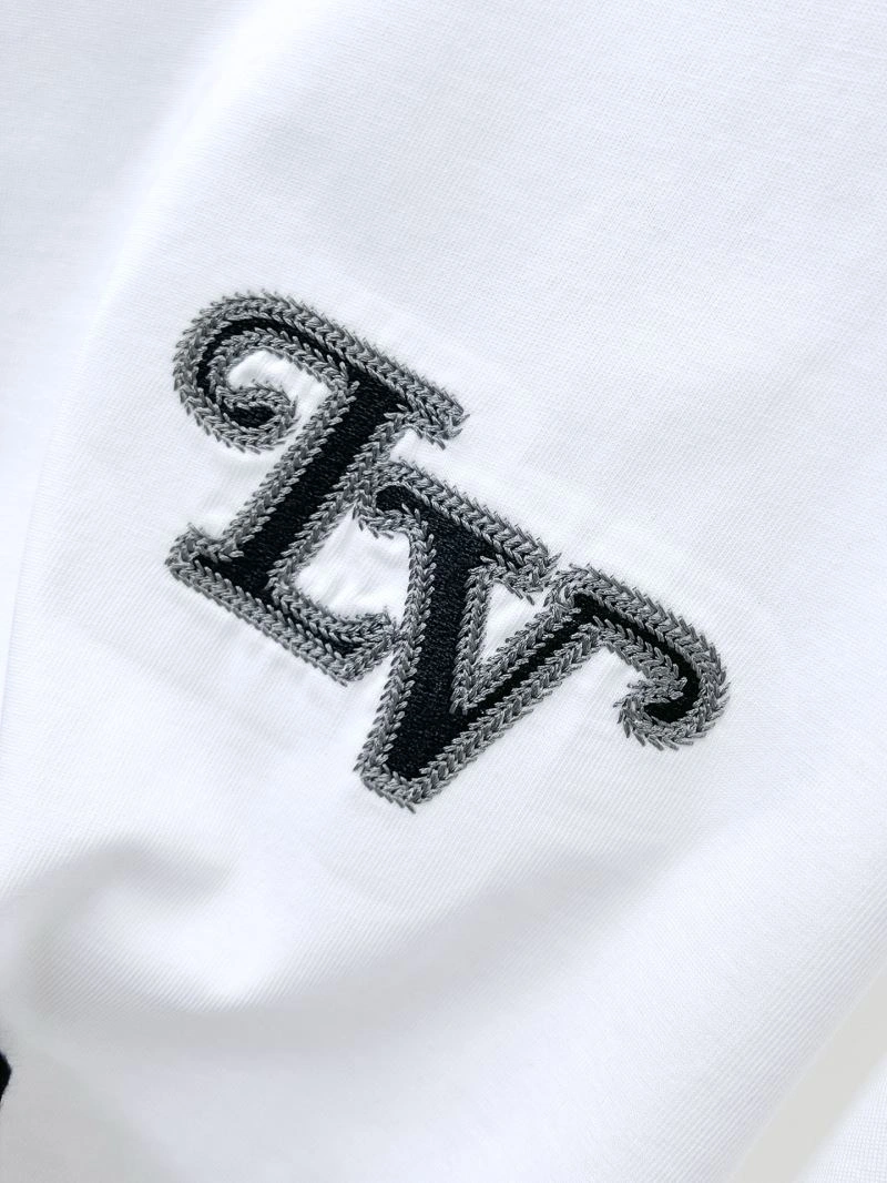 Stretchable Louis Vuitton T-Shirts 135493