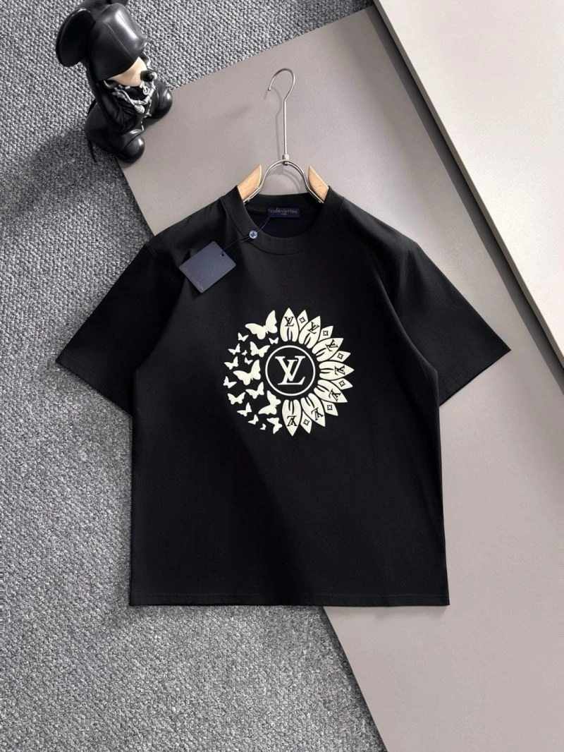 Louis Vuitton T-Shirts FashionForward 135497