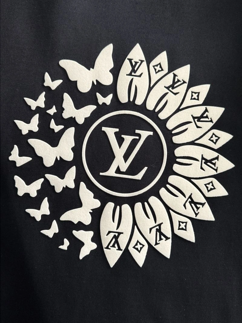 Louis Vuitton T-Shirts FashionForward 135497