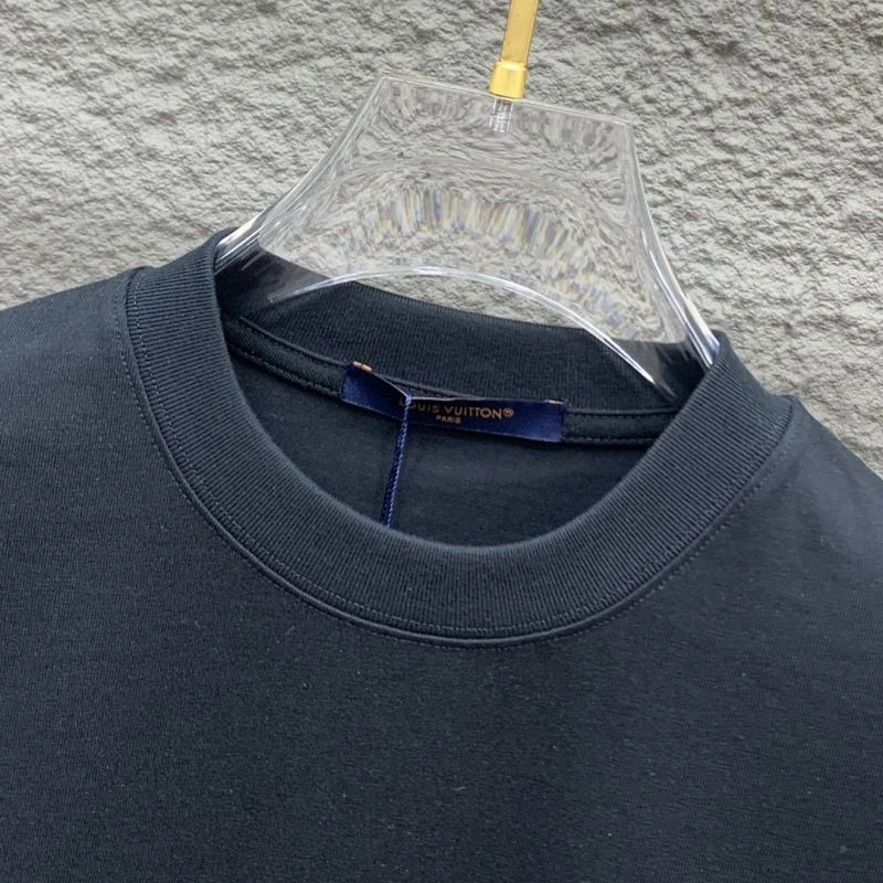 Louis Vuitton T-Shirts Cozy 135490