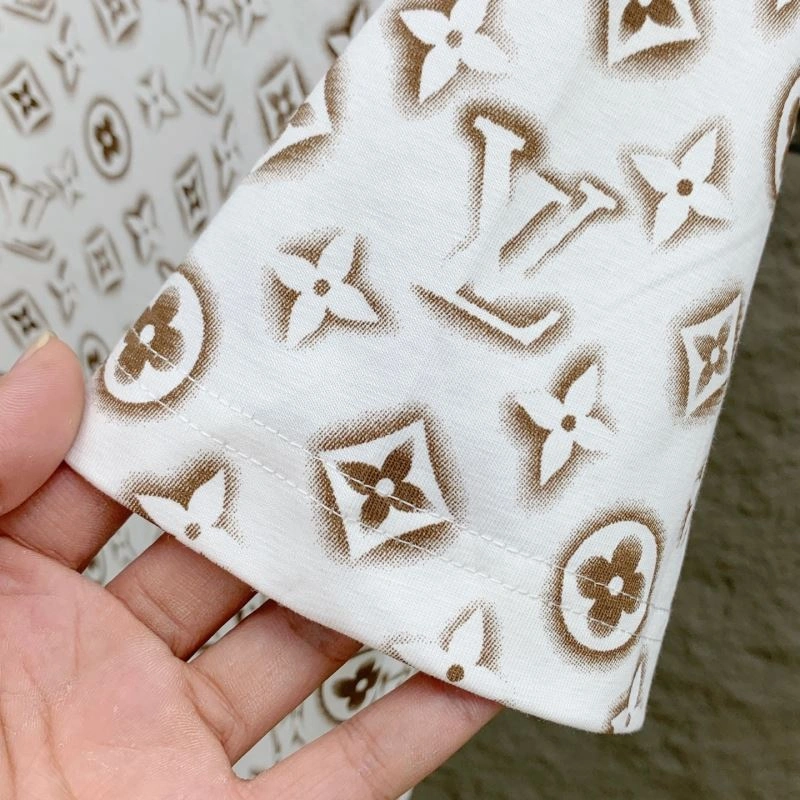 Louis Vuitton T-Shirts Durable 135483