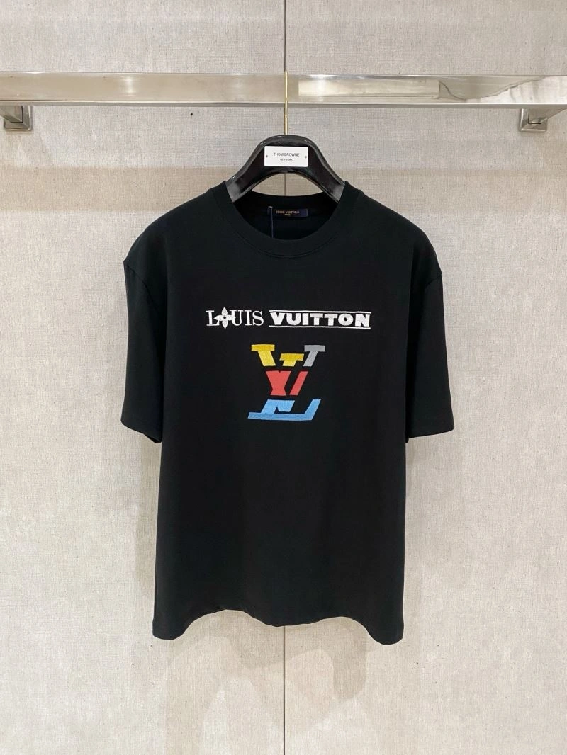 EyeCatching Louis Vuitton T-Shirts 135481