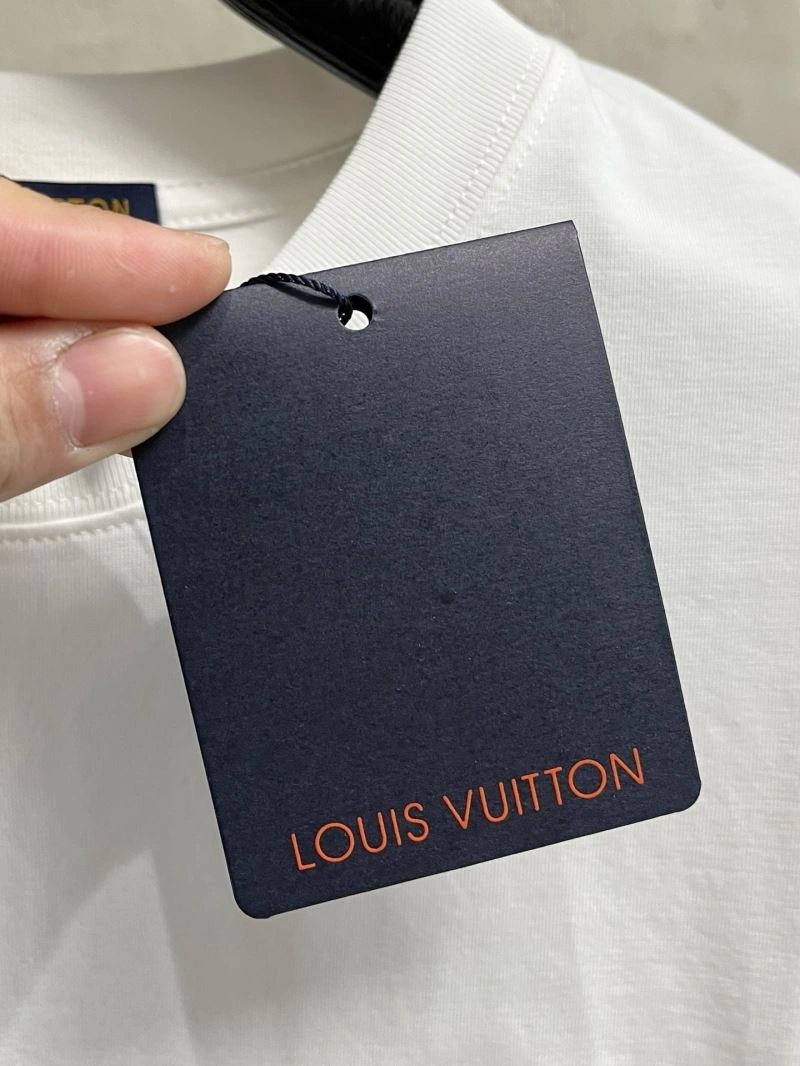 Breathable Louis Vuitton T-Shirts 135496