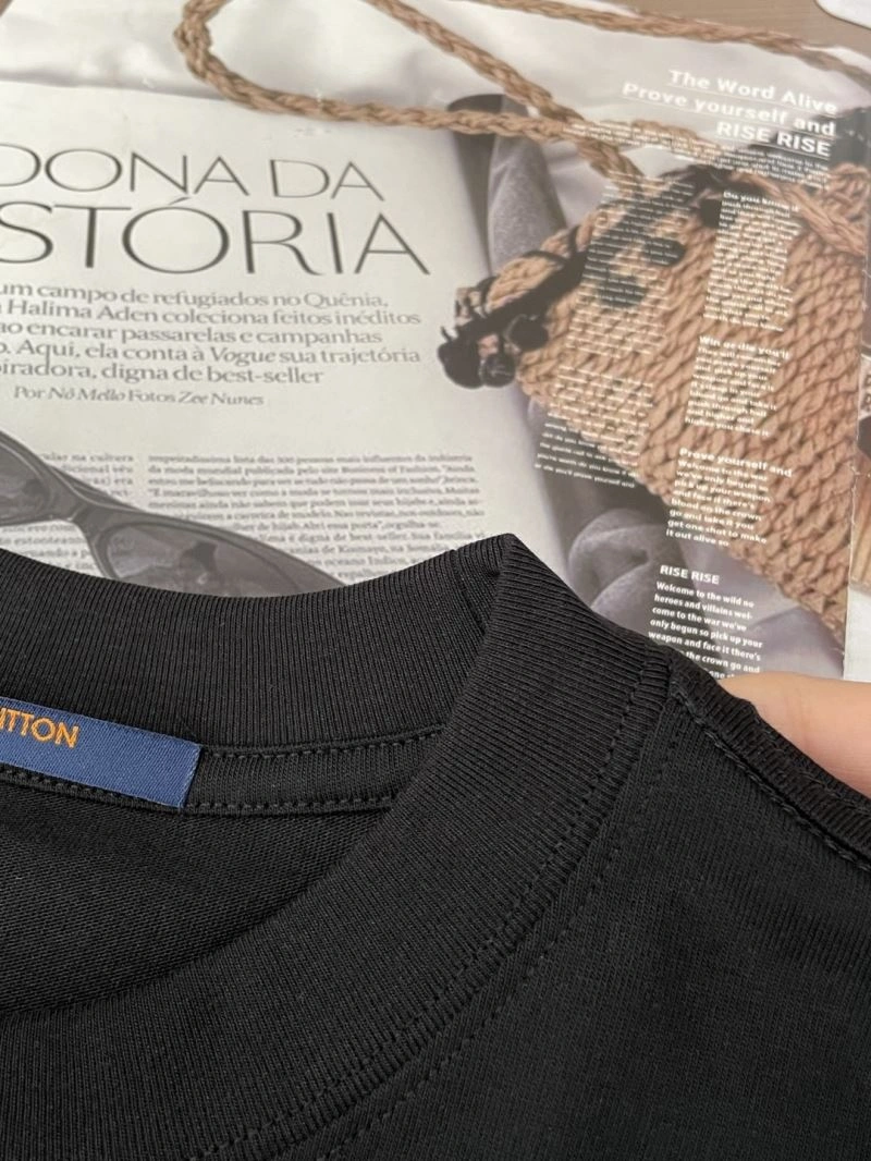 Louis Vuitton T-Shirts UrbanStyle 135498