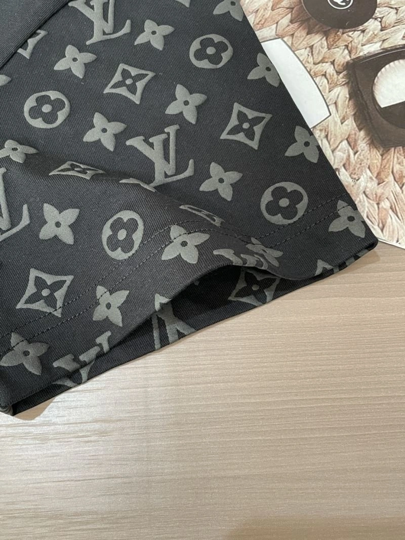 Louis Vuitton T-Shirts UrbanStyle 135498