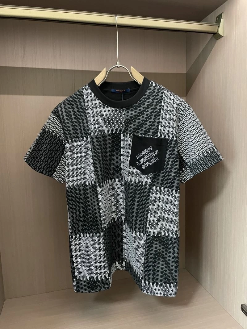 Louis Vuitton T-Shirts Lightweight 135492