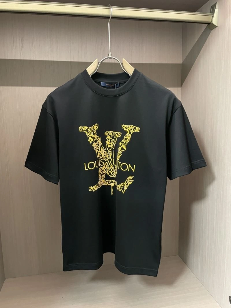 Louis Vuitton T-Shirts Cozy 135491