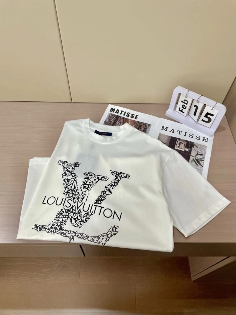 Louis Vuitton T-Shirts Cozy 135491