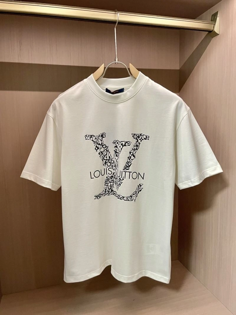 Louis Vuitton T-Shirts Cozy 135491