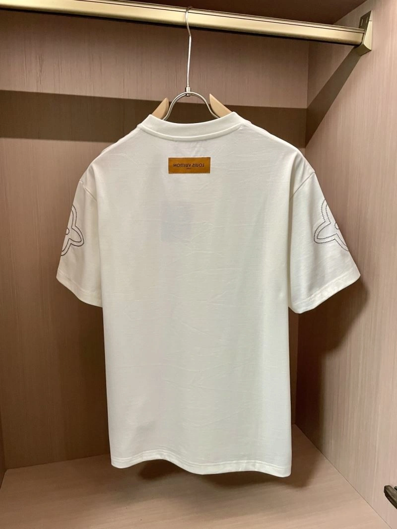 Louis Vuitton T-Shirts Sophisticated 135471