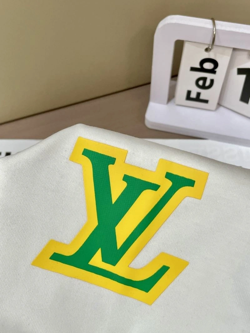 Louis Vuitton T-Shirts Sophisticated 135471