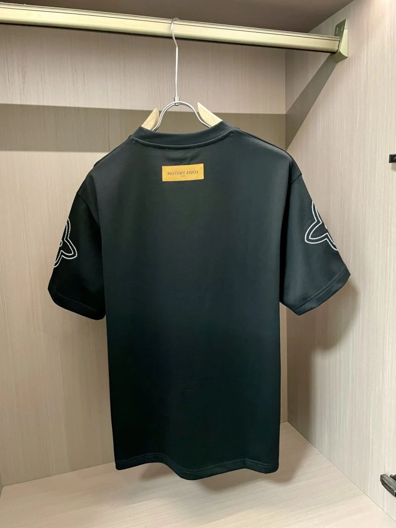 Louis Vuitton T-Shirts Sophisticated 135471