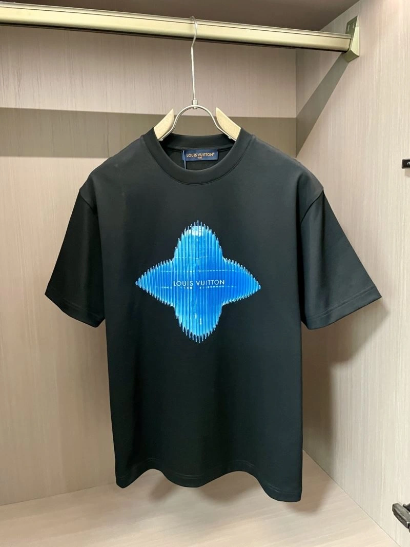 Louis Vuitton T-Shirts Trendsetting 135473