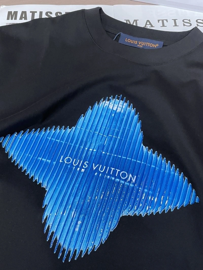 Louis Vuitton T-Shirts Trendsetting 135473