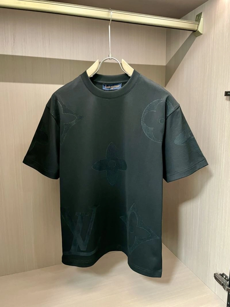 Lightweight Louis Vuitton T-Shirts 135472