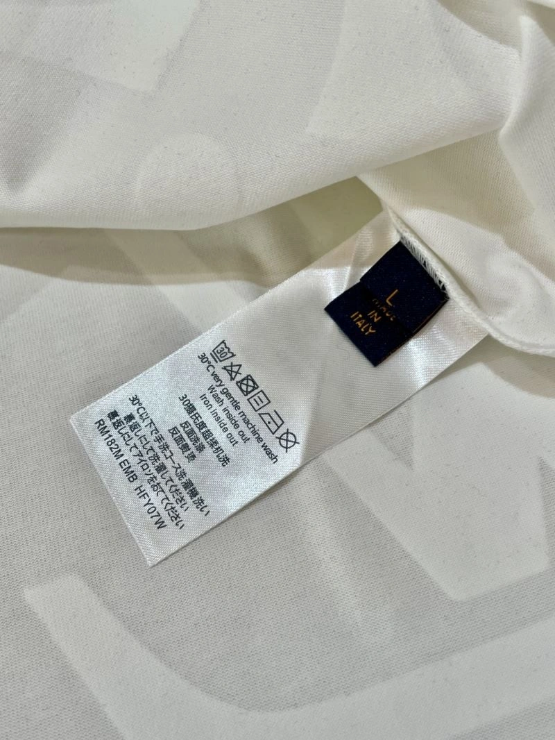 Lightweight Louis Vuitton T-Shirts 135472