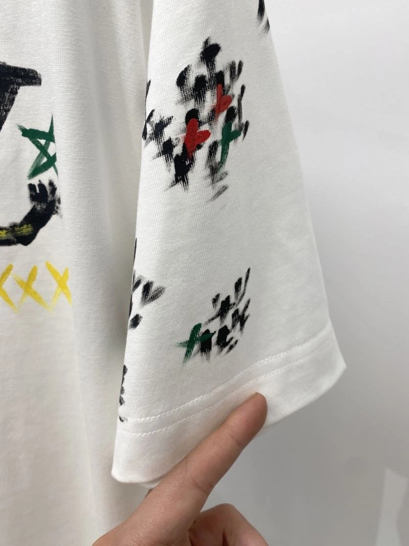 Bold Louis Vuitton T-Shirts 135486
