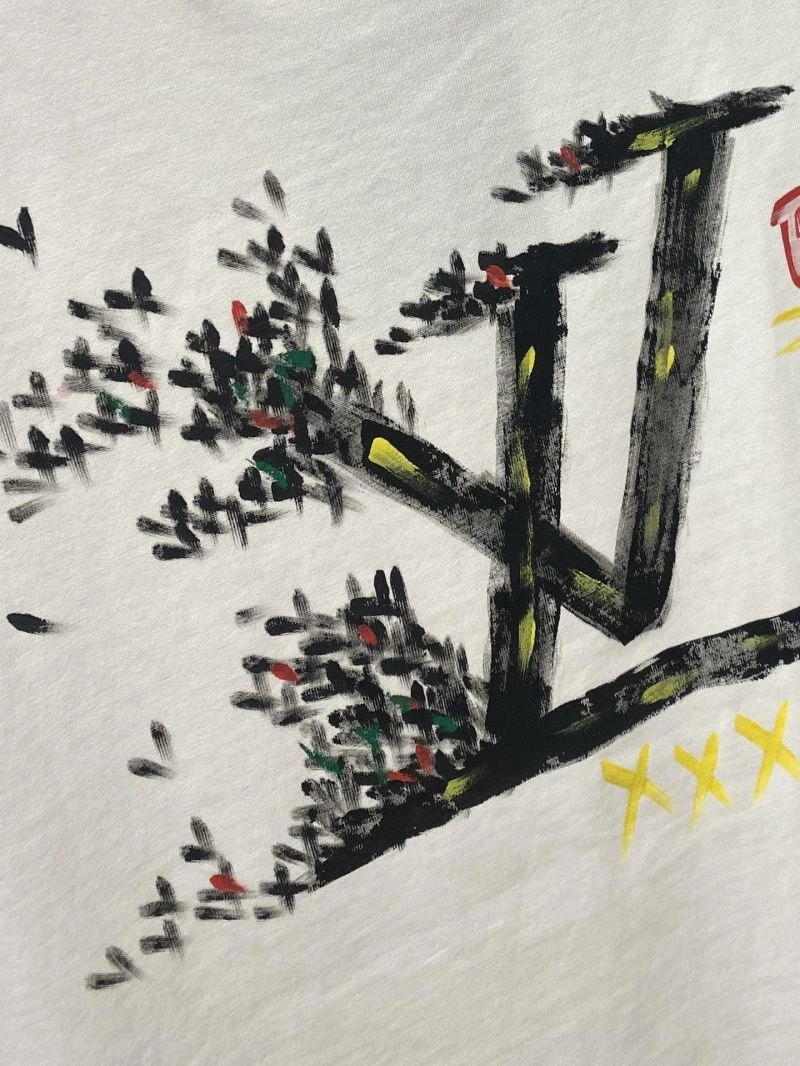 Bold Louis Vuitton T-Shirts 135486