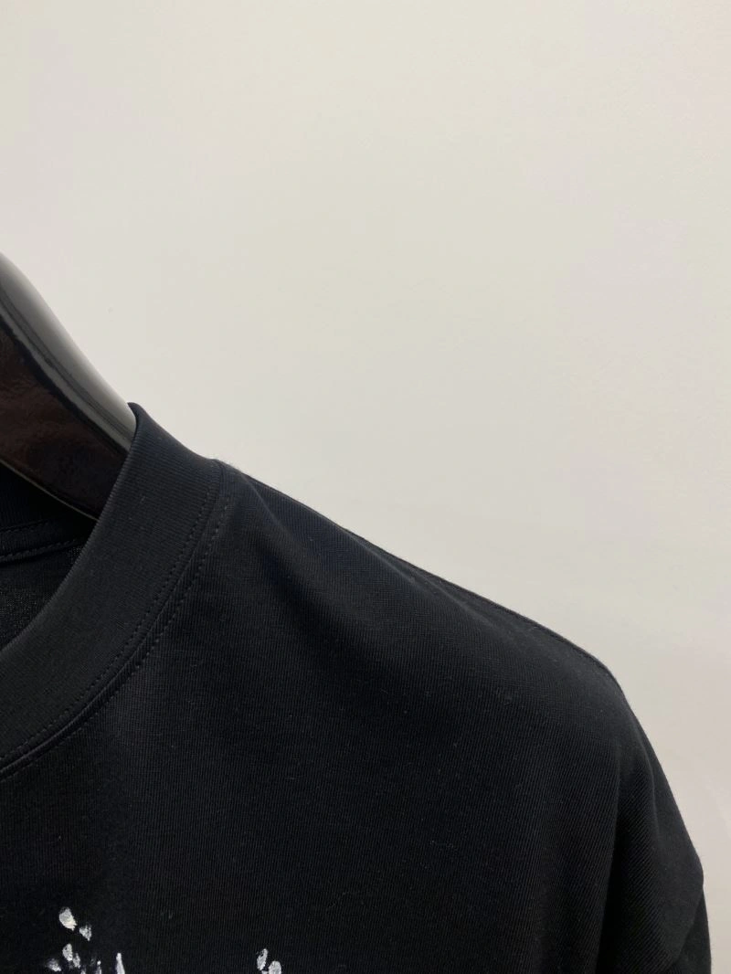 Stylish Louis Vuitton T-Shirts 135468