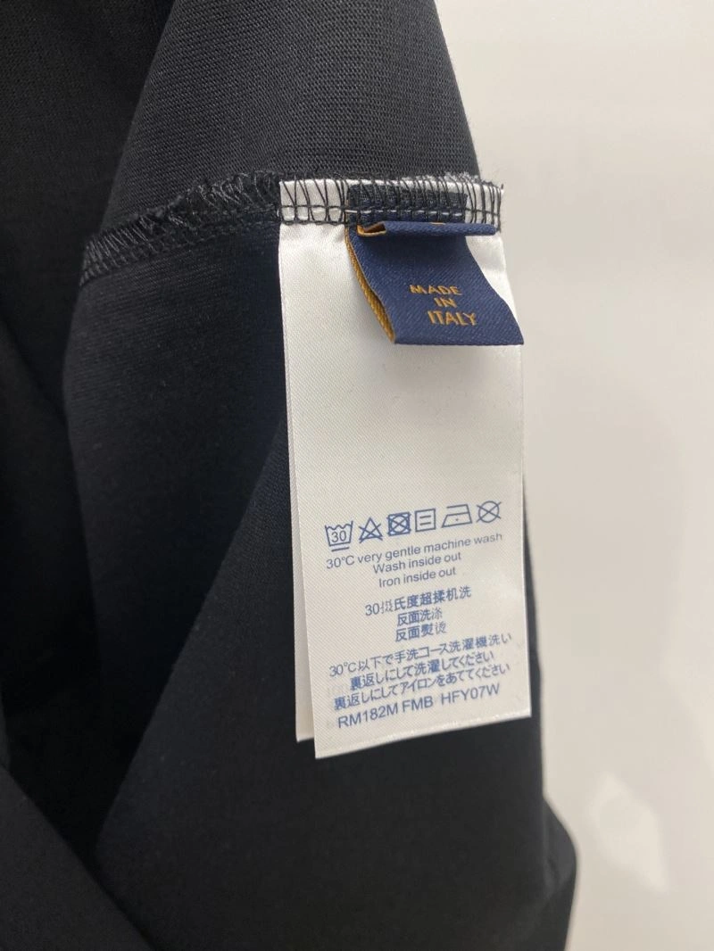 Stylish Louis Vuitton T-Shirts 135468