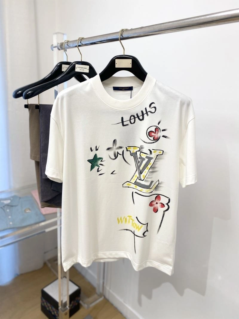 Louis Vuitton T-Shirts Contemporary 135484