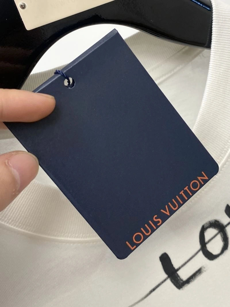 Louis Vuitton T-Shirts Contemporary 135484