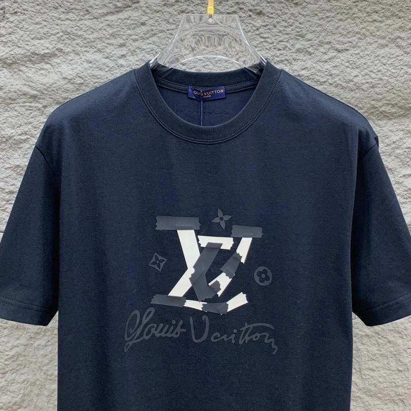 ComfortFit Louis Vuitton T-Shirts 135435