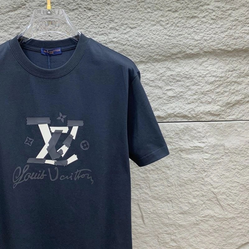 ComfortFit Louis Vuitton T-Shirts 135435