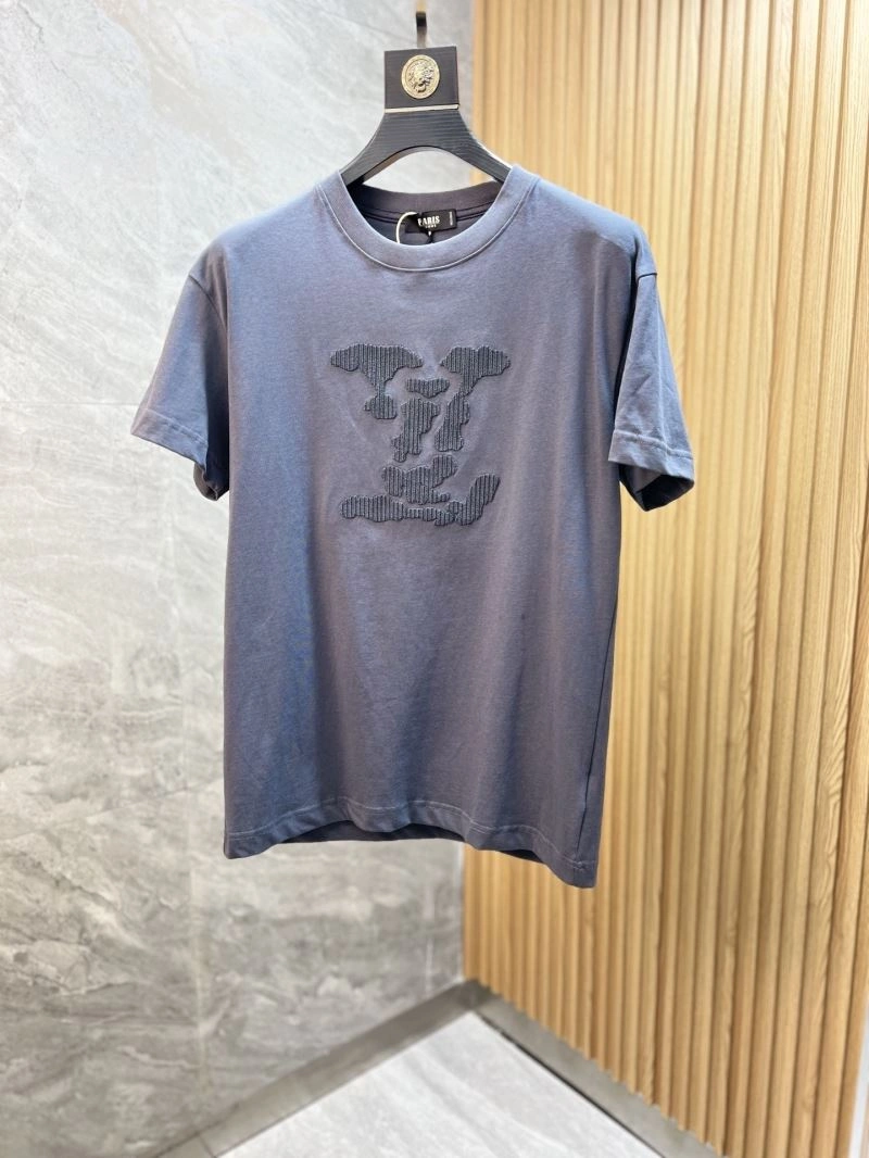 Louis Vuitton T-Shirts Snug 135439