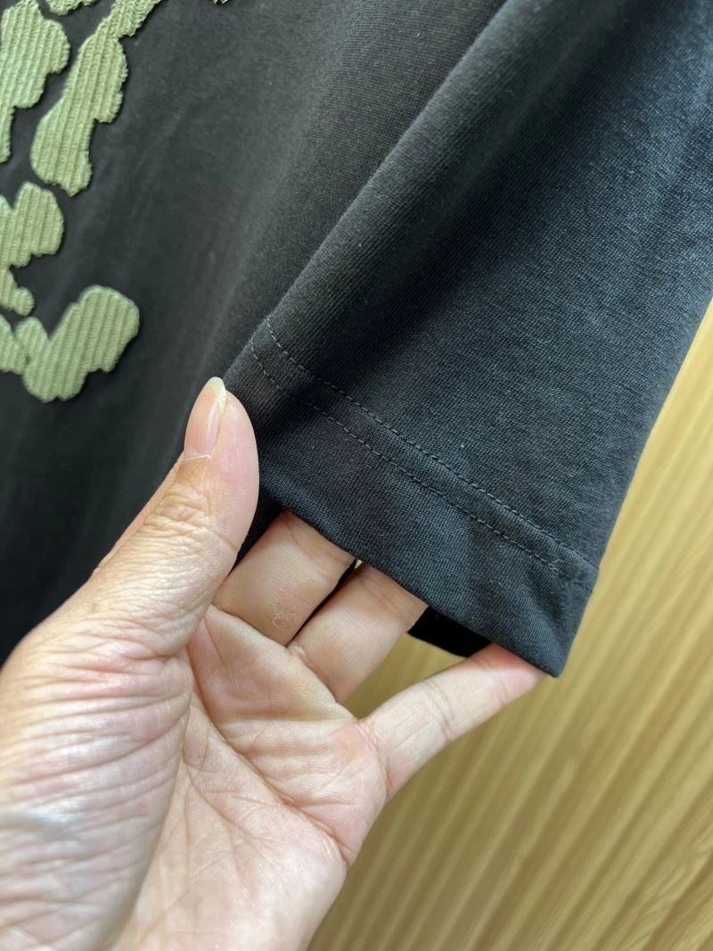 Louis Vuitton T-Shirts Snug 135439