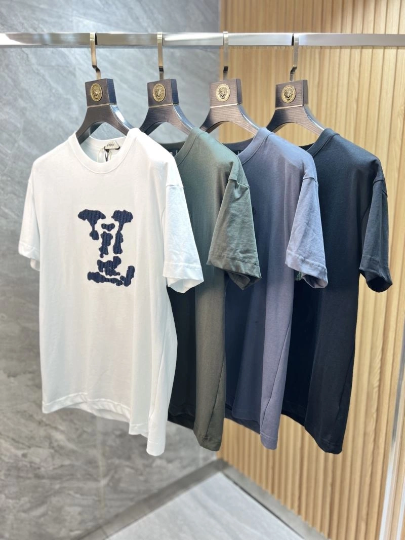 UrbanStyle Louis Vuitton T-Shirts 135437