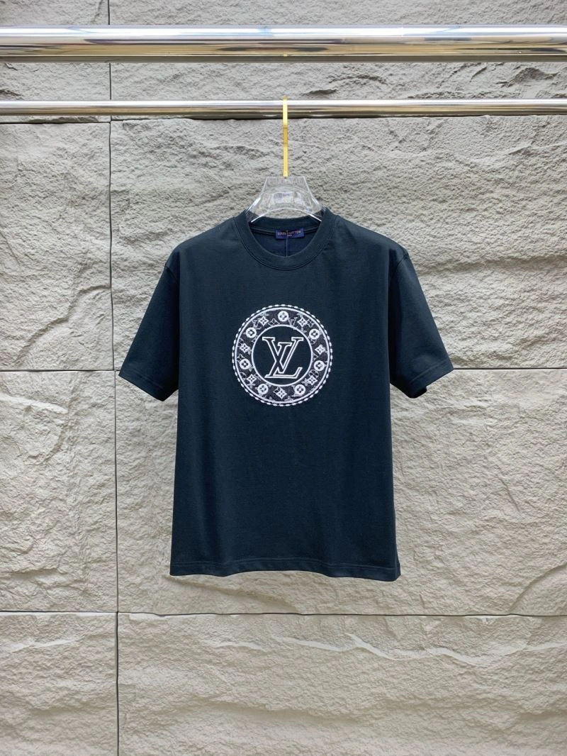 Cozy Louis Vuitton T-Shirts 135445