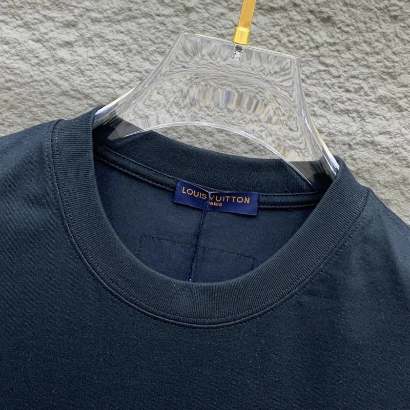Cozy Louis Vuitton T-Shirts 135445