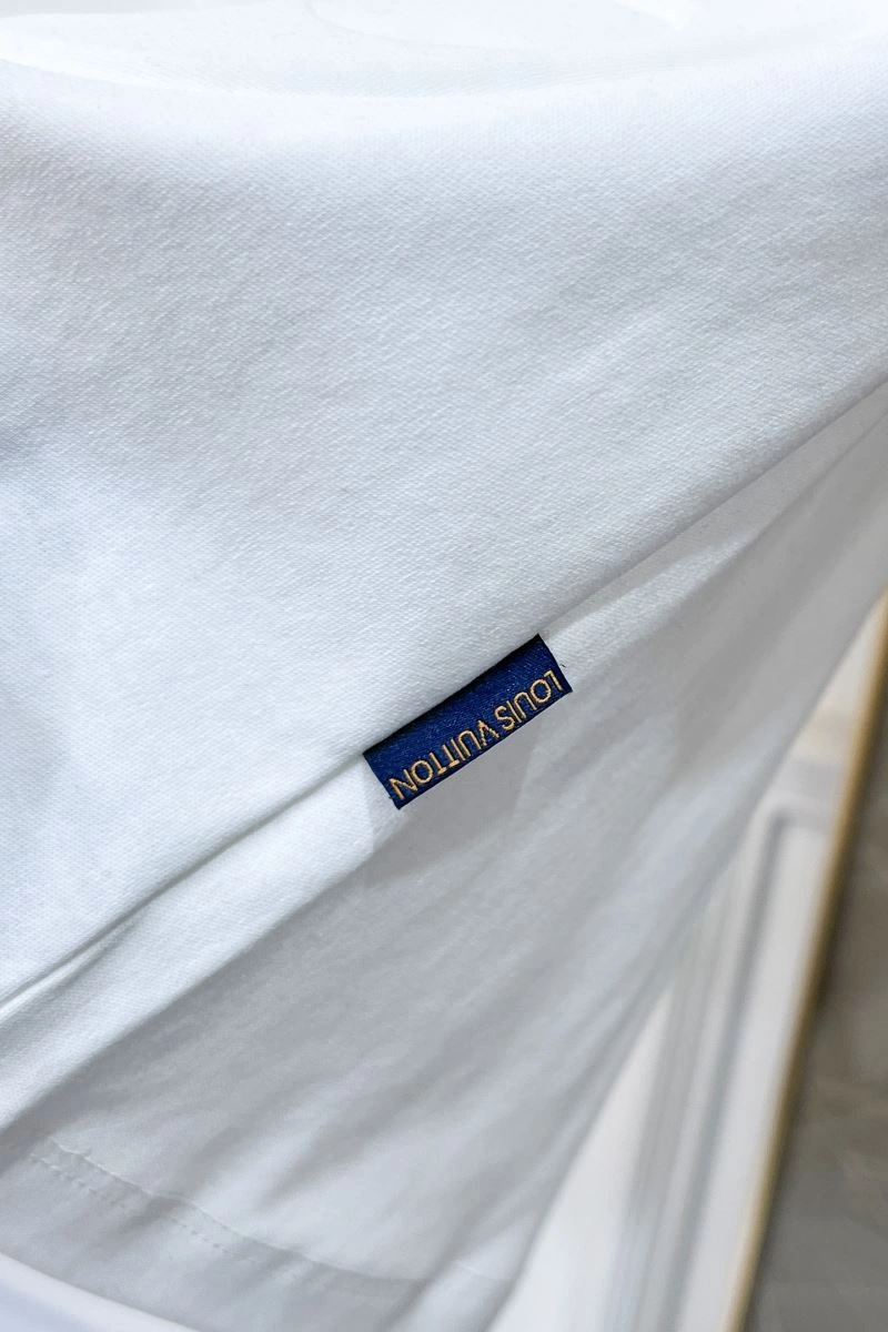 Louis Vuitton T-Shirts Comfortable 135447