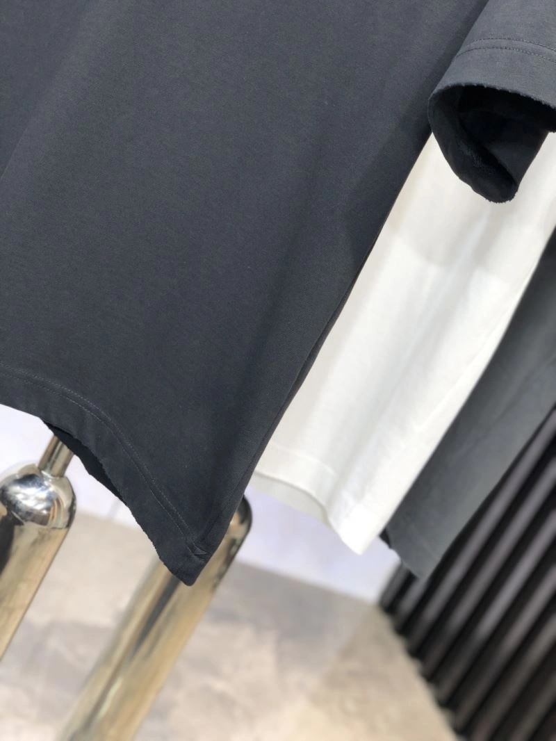 Stylish Louis Vuitton T-Shirts 135434
