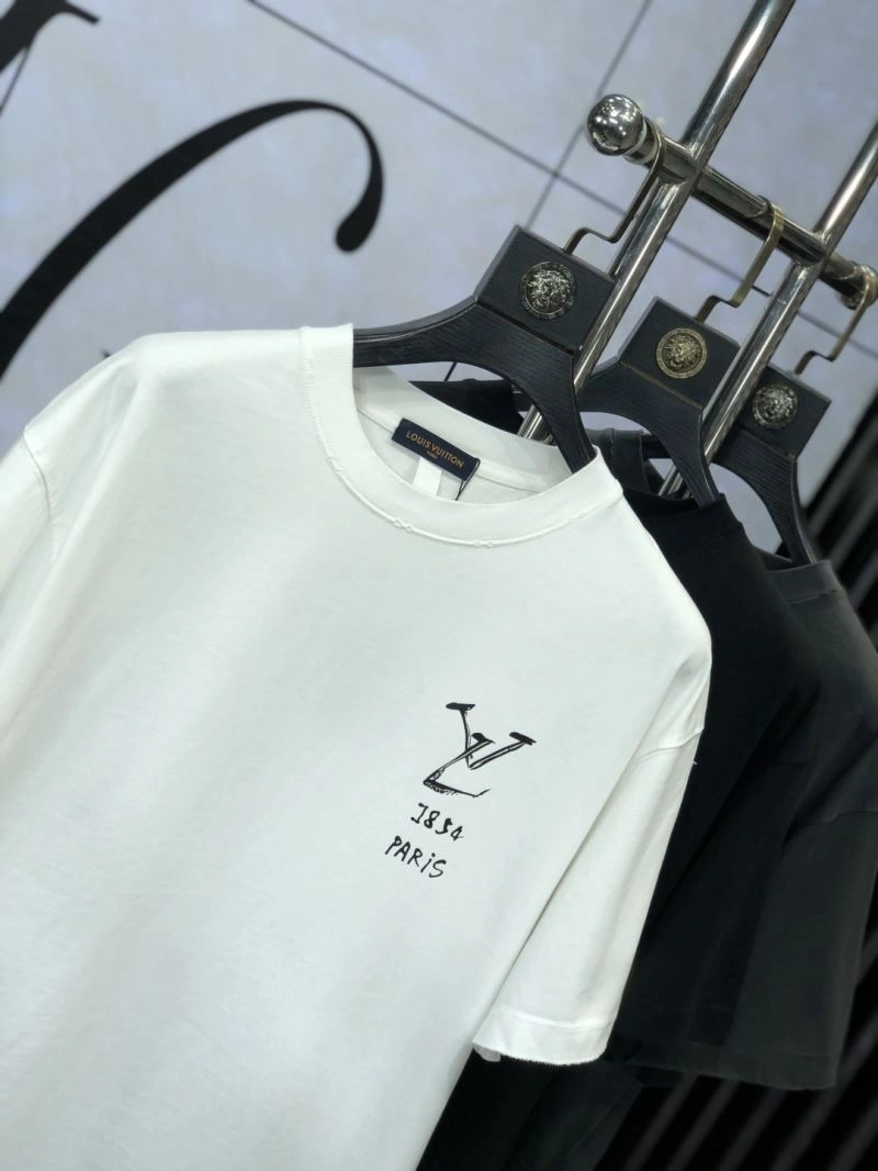 Comfortable Louis Vuitton T-Shirts 135446