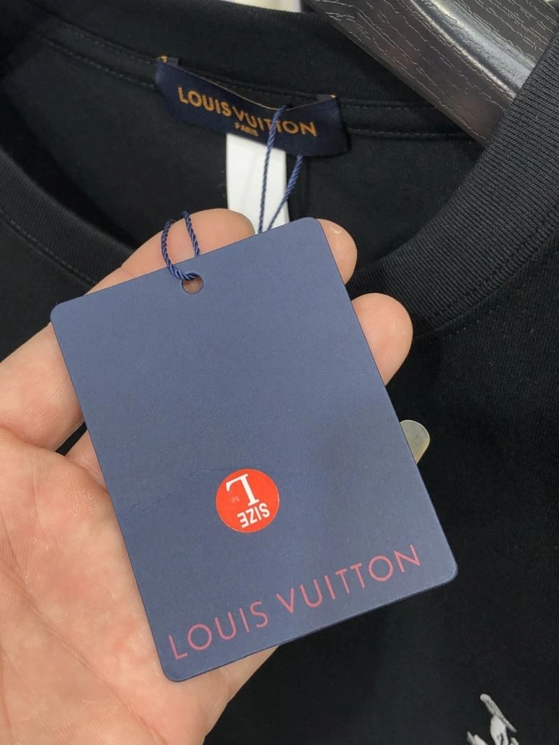 FlexibleFit Louis Vuitton T-Shirts 135451