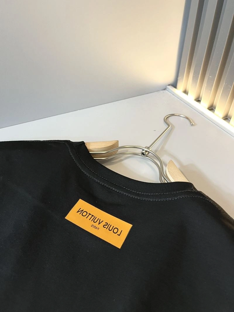 Louis Vuitton T-Shirts FreshLook 135443