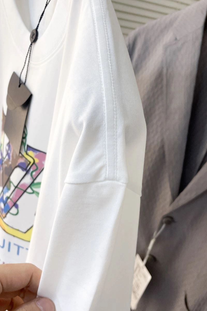 Louis Vuitton T-Shirts TimelessDesign 135460