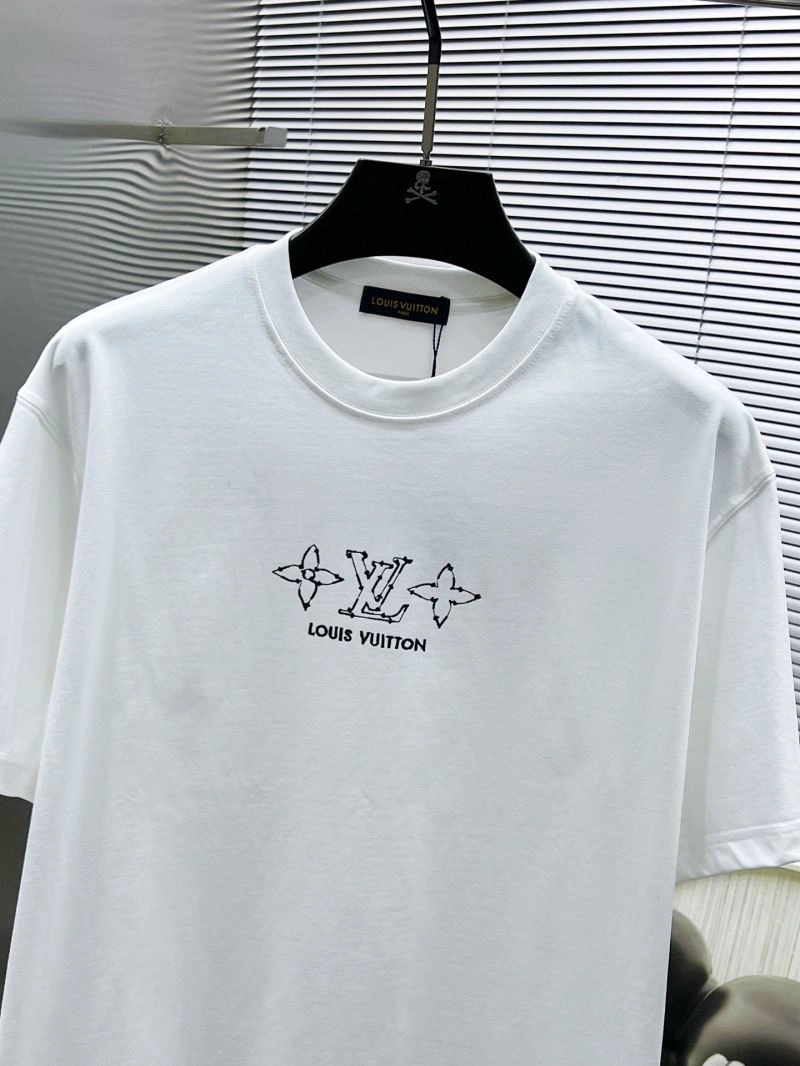 Louis Vuitton T-Shirts Cozy 135462