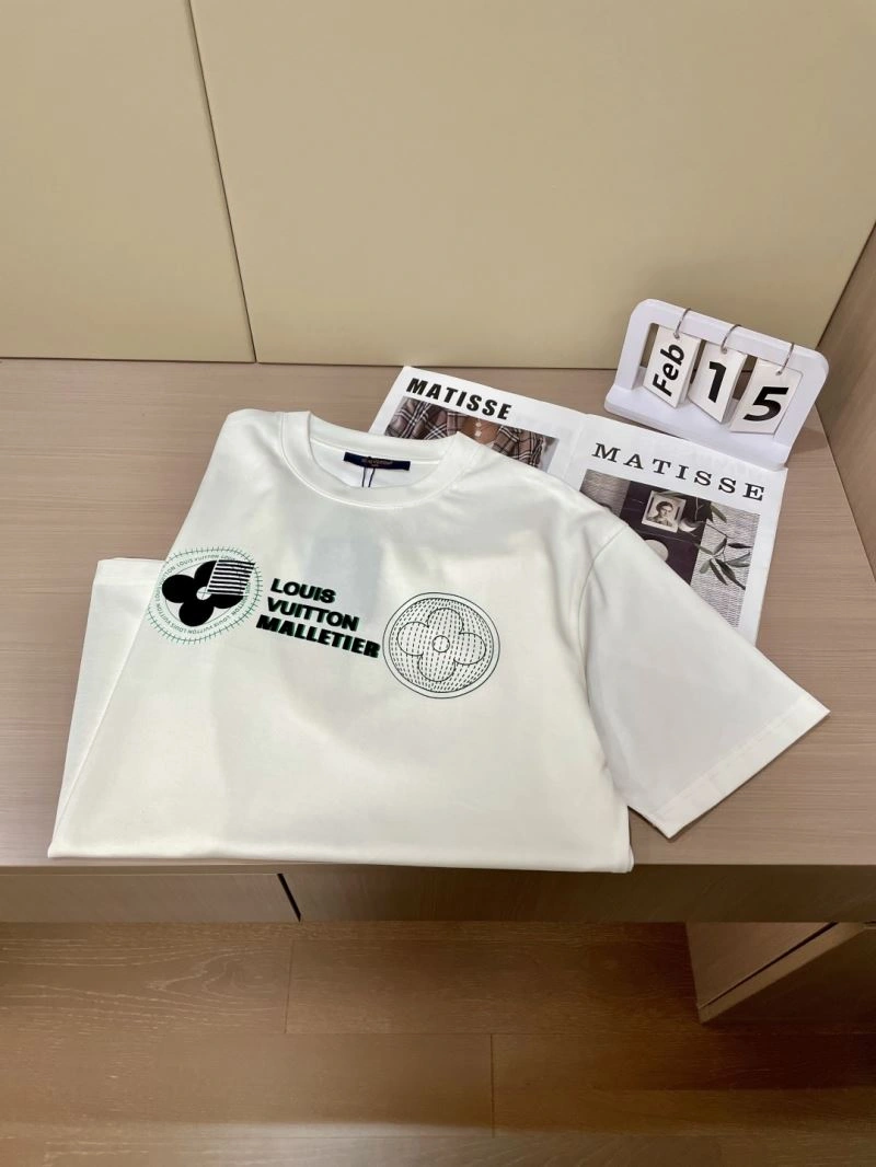 Durable Louis Vuitton T-Shirts 135465