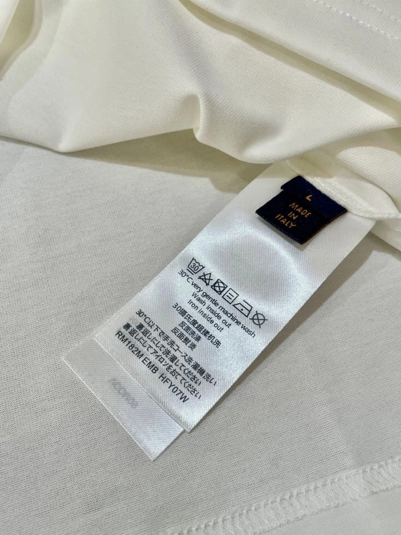 Durable Louis Vuitton T-Shirts 135465