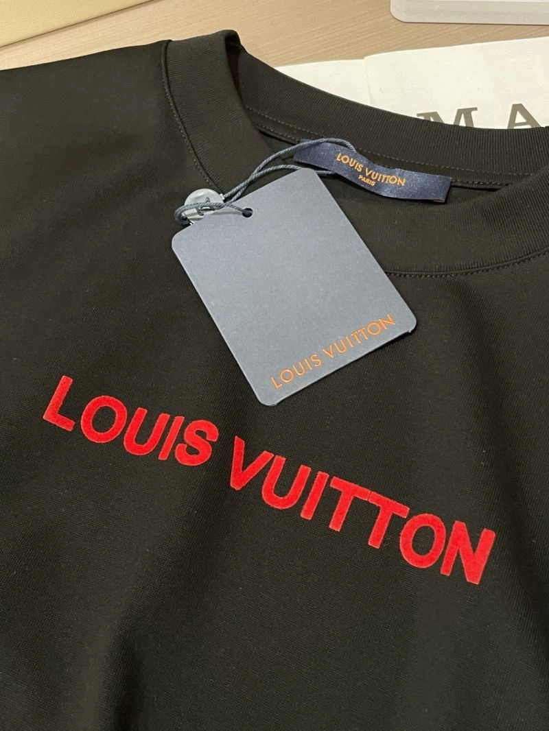 Louis Vuitton T-Shirts Flexible 135432