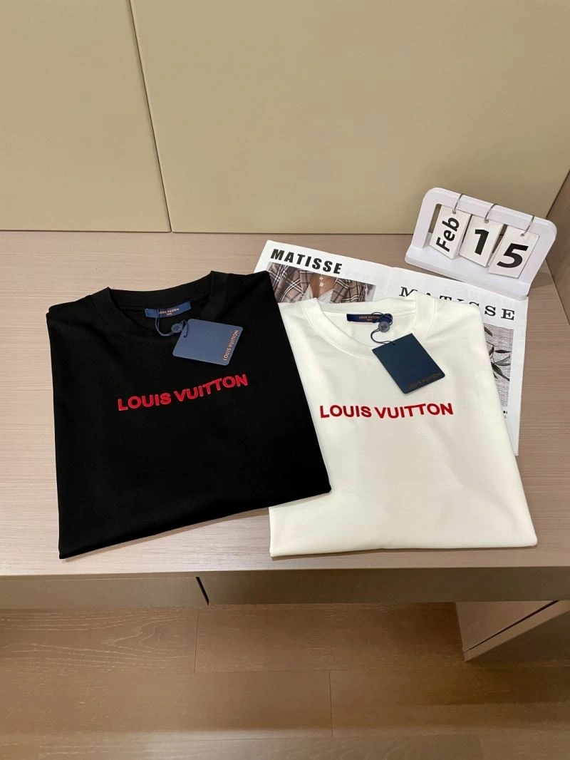Louis Vuitton T-Shirts Flexible 135432