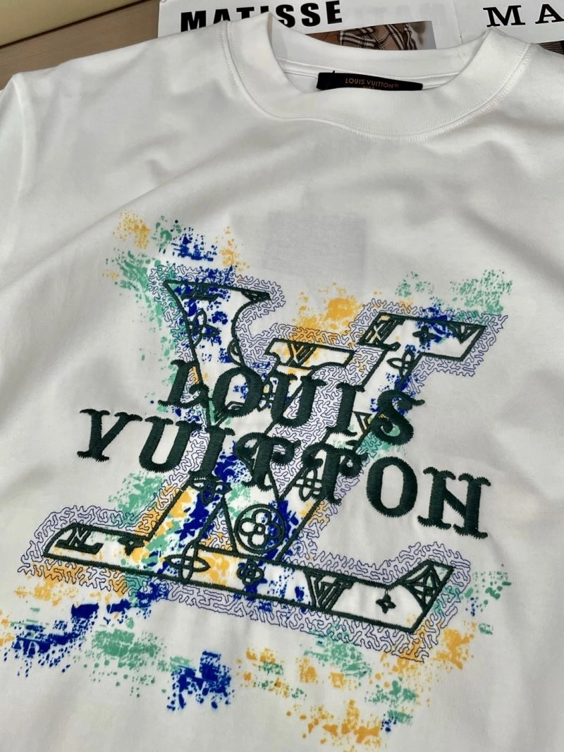 Louis Vuitton T-Shirts Durable 135455